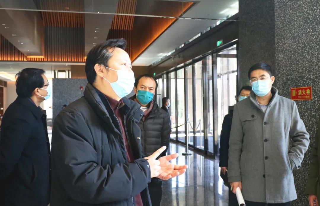 金隅,董事長,曾勁